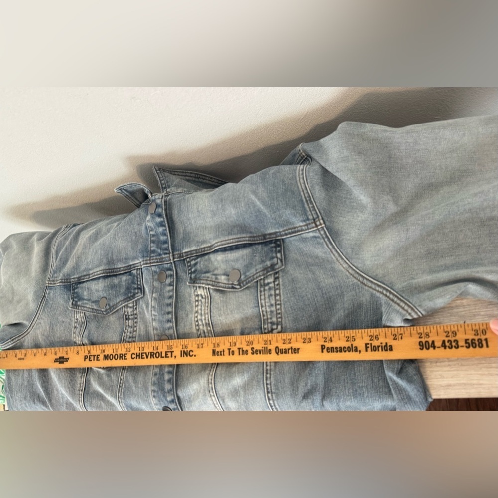 Universal Standard Women's Denim Chore Jacket Longline Oversized NWT Large - Picture 9 of 12